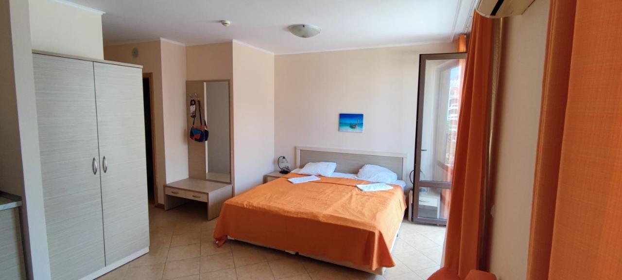 Holiday Apartcomplex Royal Sun Слънчев бряг Екстериор снимка