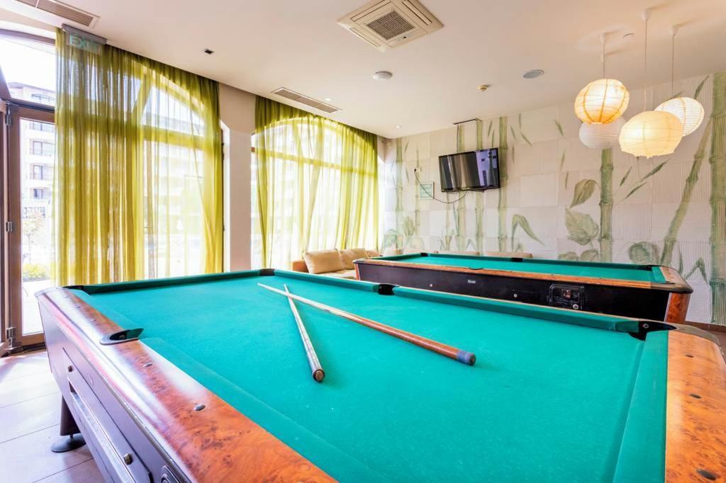 Holiday Apartcomplex Royal Sun Слънчев бряг Екстериор снимка