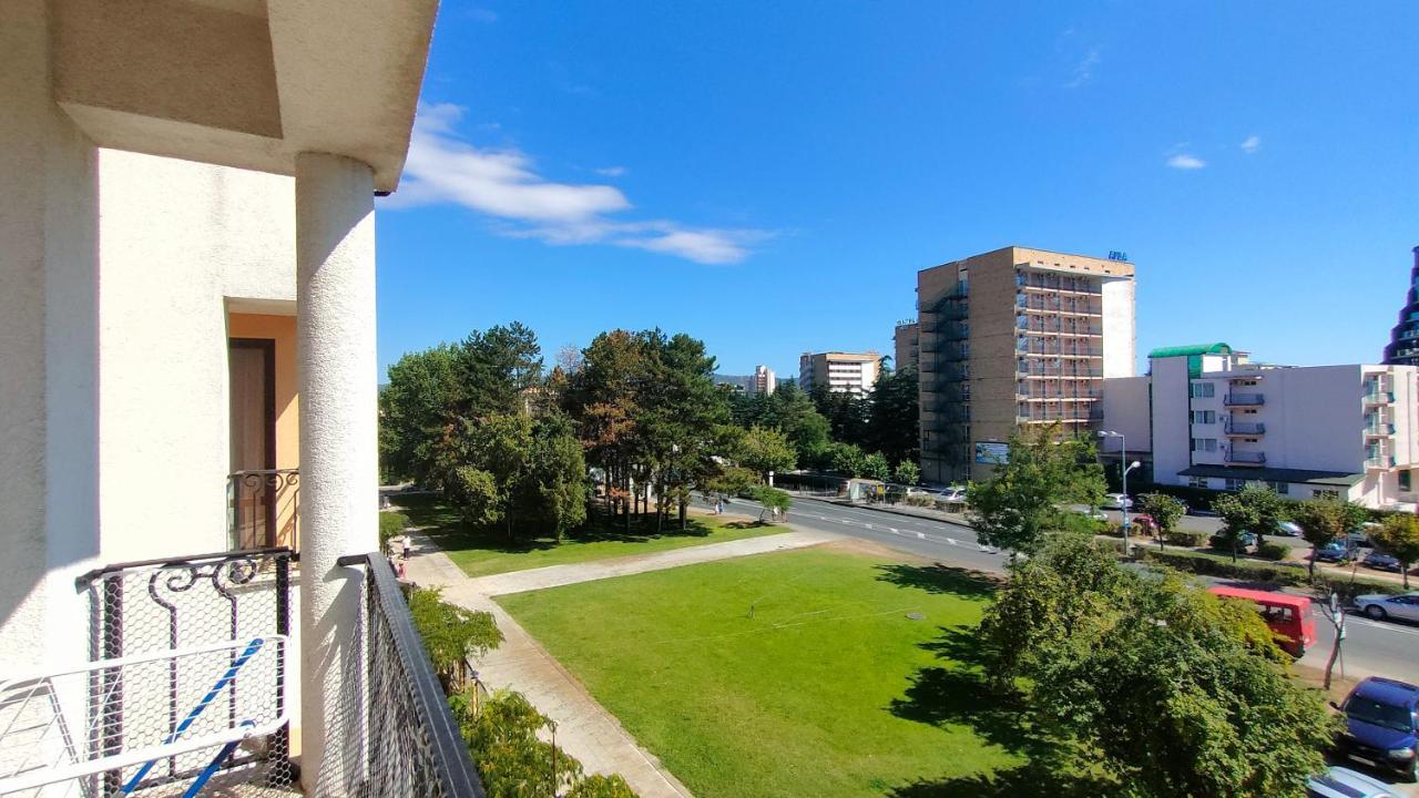 Holiday Apartcomplex Royal Sun Слънчев бряг Екстериор снимка