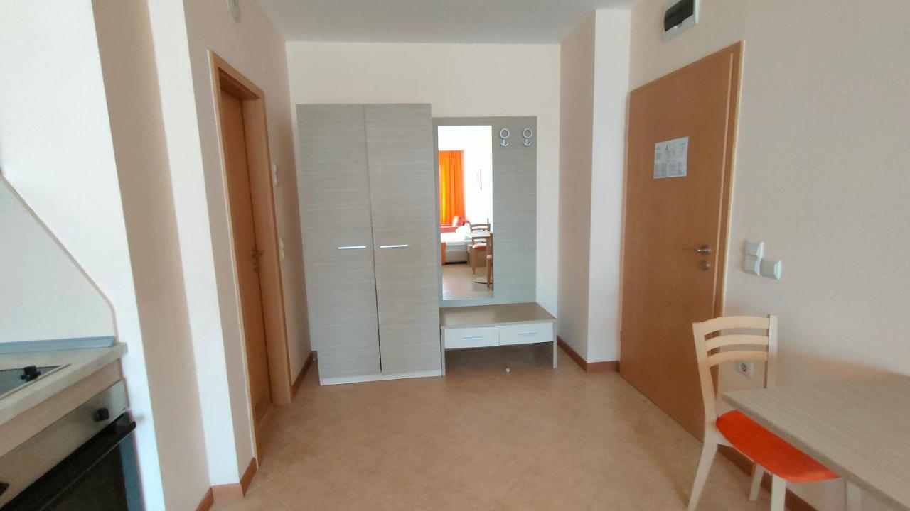 Holiday Apartcomplex Royal Sun Слънчев бряг Екстериор снимка