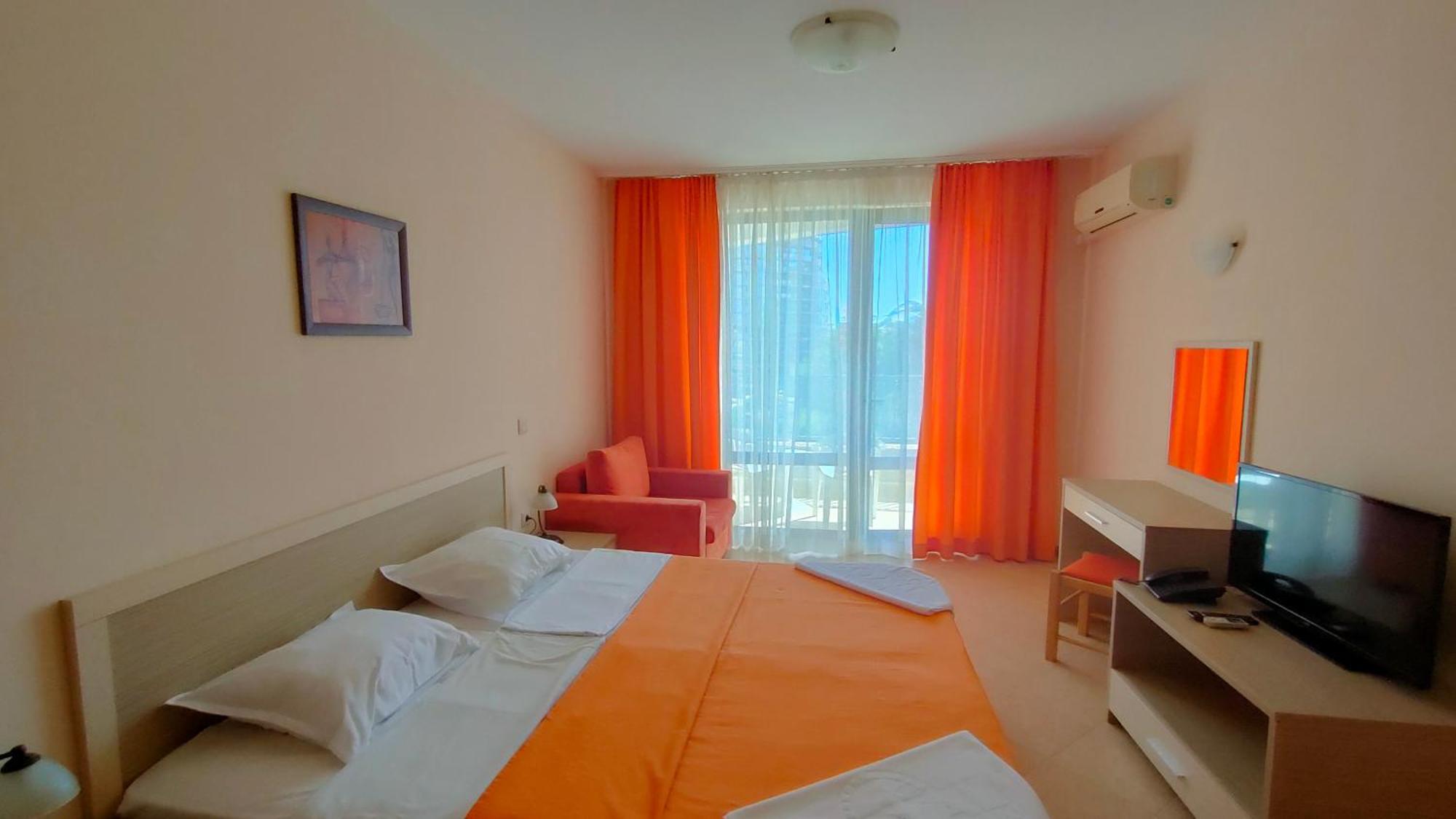 Holiday Apartcomplex Royal Sun Слънчев бряг Екстериор снимка
